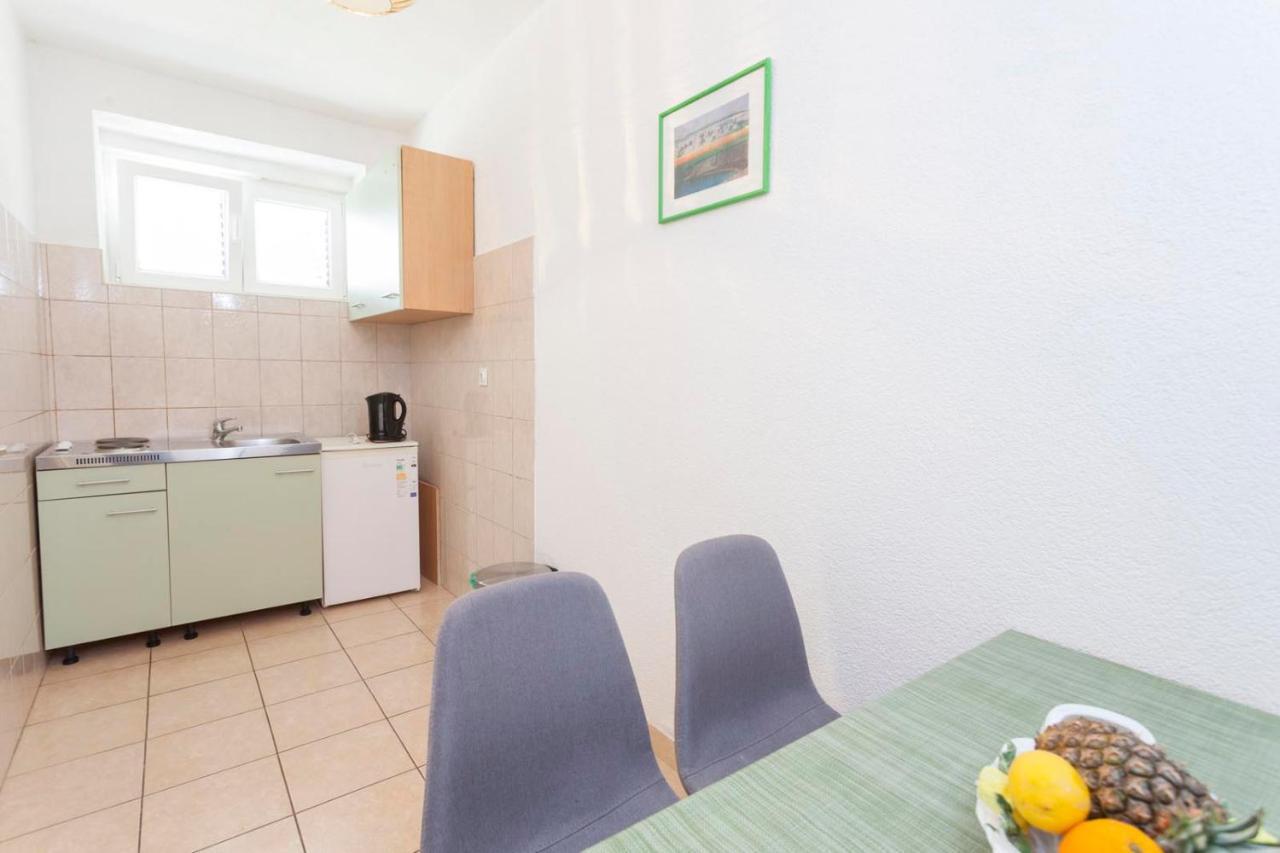 Guest House Ivan Ledic Brela Zewnętrze zdjęcie